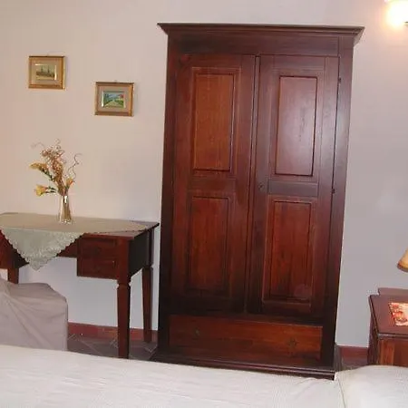Casale Il Colombaio Di Toiano Casa rural *