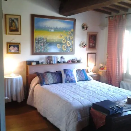Casale Il Colombaio Di Toiano Casa rural
